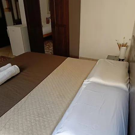 Da Cappellini 3* イーゾラ・デッレ・フェンミネ